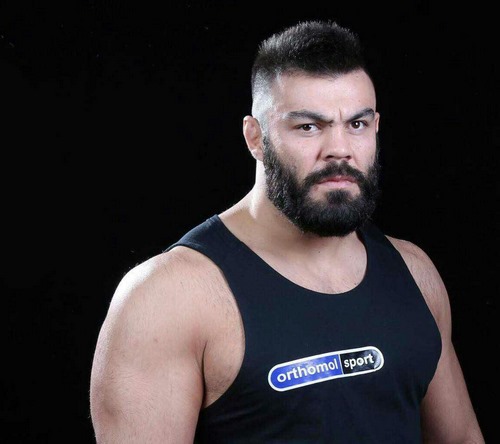 امیر علی اکبری