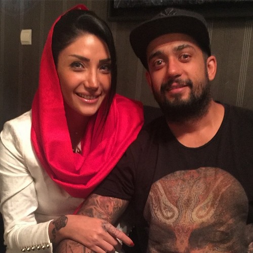 نسبت سیا والتون با امیر تتلو چیست؟